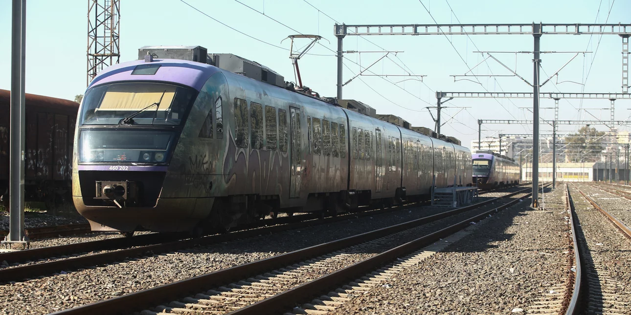 proastiakos treno grammes.jpg