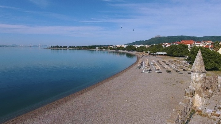 w30 62639PARALIANAYPAKTOS