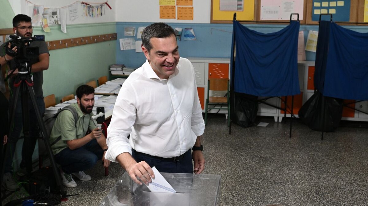 tsipras peristeri