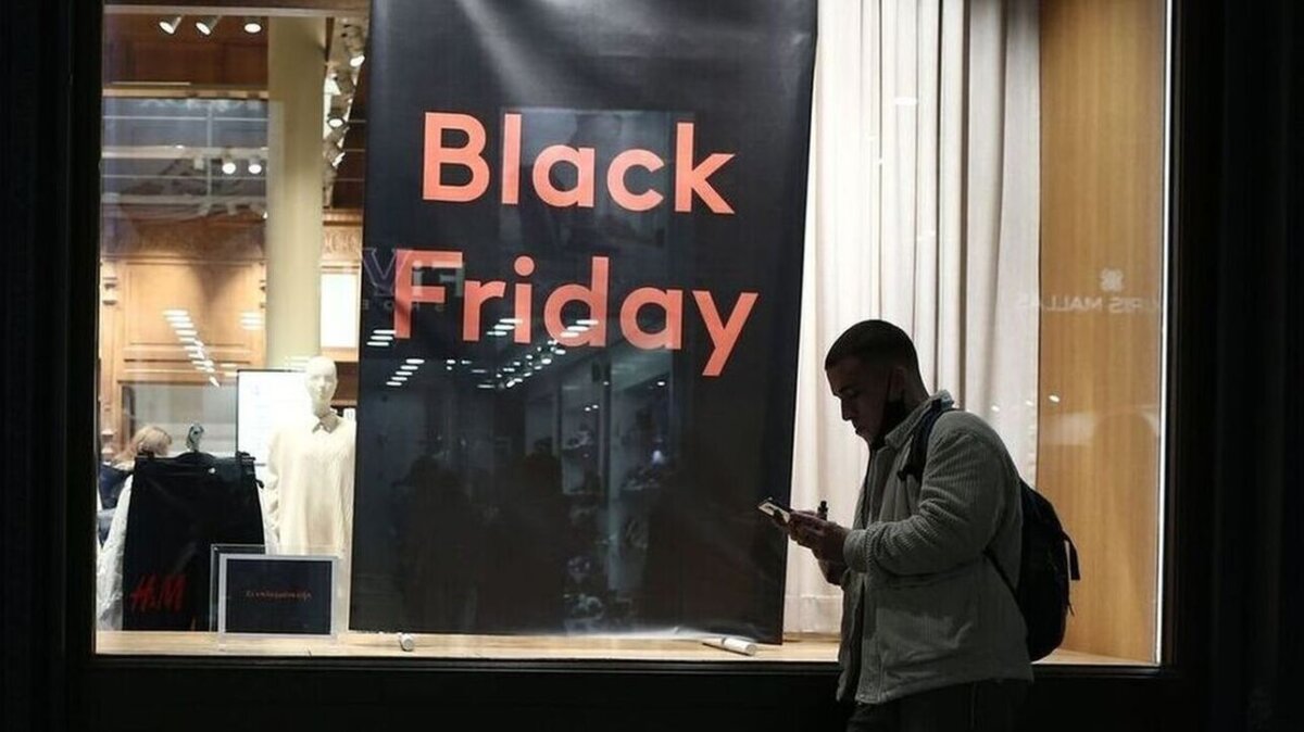 BLACK FRIDY