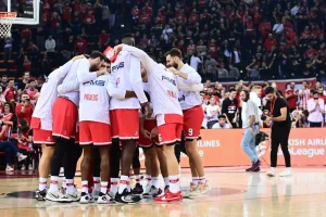 OLYMPIAKOS MPASKET SEF EUROKINISSI 1536x1026