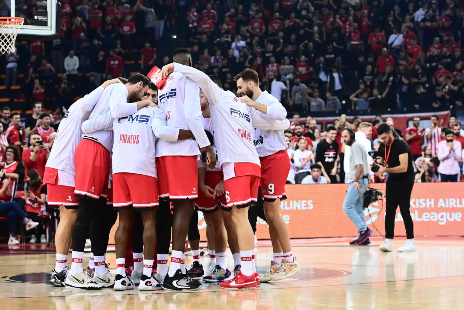 OLYMPIAKOS MPASKET SEF EUROKINISSI 1536x1026