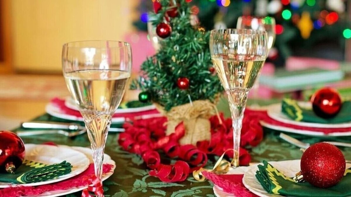 christmas table g6a2affd15 1920 1