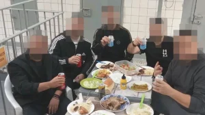 prison m