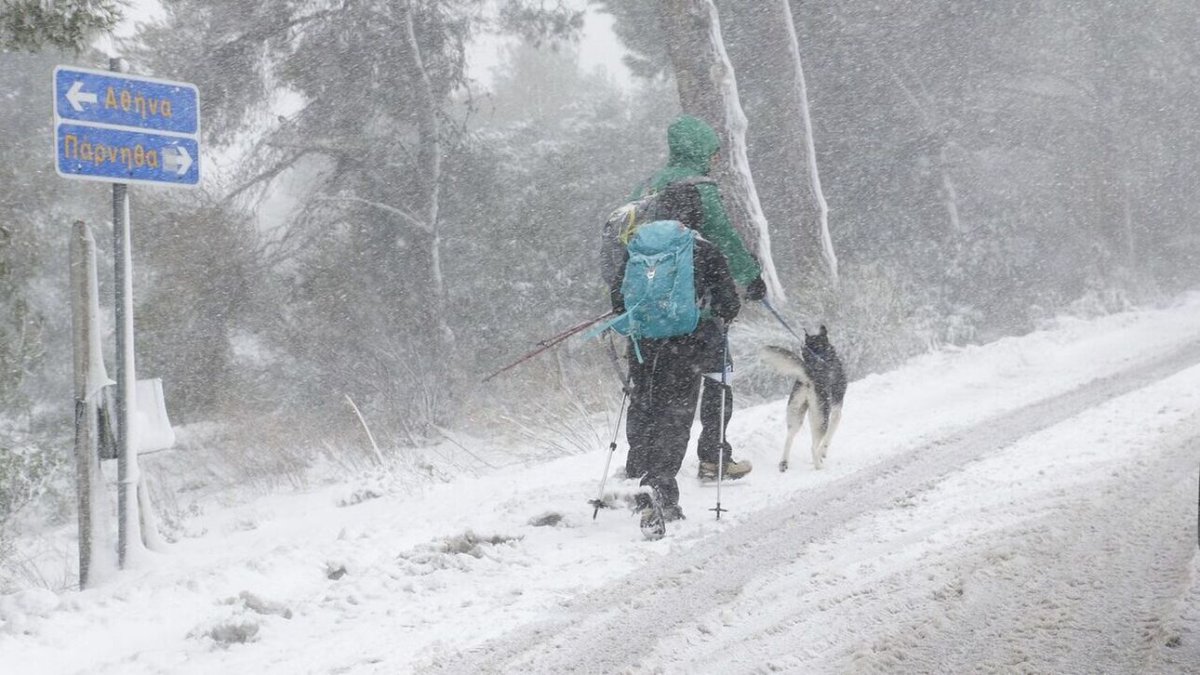 Έκτακτο δελτίο ΕΜΥ Ψυχρή εισβολή και θυελλώδεις βοριάδες Πού θα χιονίσει τις επόμενες ώρες