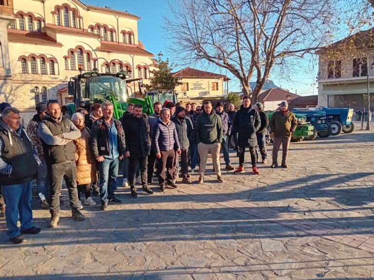 Δέλτα Πηνειού Στους δρόμους με τα τρακτέρ οι παραγωγοί ακτινιδίου