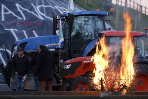 Παρίσι: 15.000 αστυνομικοί ως "τείχος" στα σχέδια των αγροτών