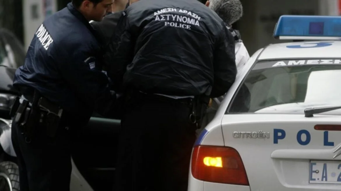 Πειραιάς Διάρρηξη με «ριφιφί» – Άρπαξαν χρήματα και τιμαλφή