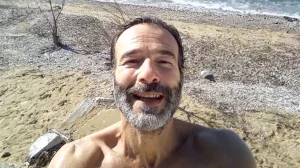Θανάσης Ευθυμιάδης Γιόρτασε τα γενέθλιά του στη θάλασσα