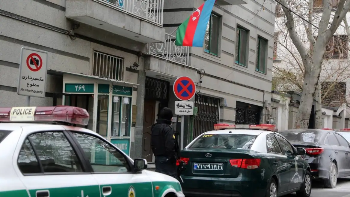 Ιράν 30χρονος γάζωσε με καλάσνικοφ 12 συγγενείς του με αφορμή μια «οικογενειακή διένεξη»