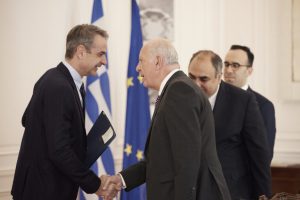 Μητσοτάκης Συναντήθηκε με τον δήμαρχο Μόρφου Βίκτωρα Χατζηαβραάμ