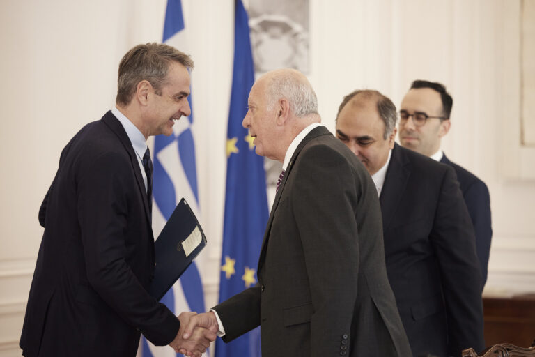 Μητσοτάκης Συναντήθηκε με τον δήμαρχο Μόρφου Βίκτωρα Χατζηαβραάμ