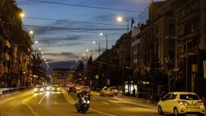 Σοβαρό τροχαίο στη Βασιλίσσης Σοφίας Όχημα καρφώθηκε σε κολώνα φωτισμού