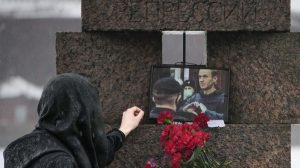 Συγγενείς Ναβάλνι Δεν μας παραδίδουν τη σορό για να καλύψουν τα ίχνη τους