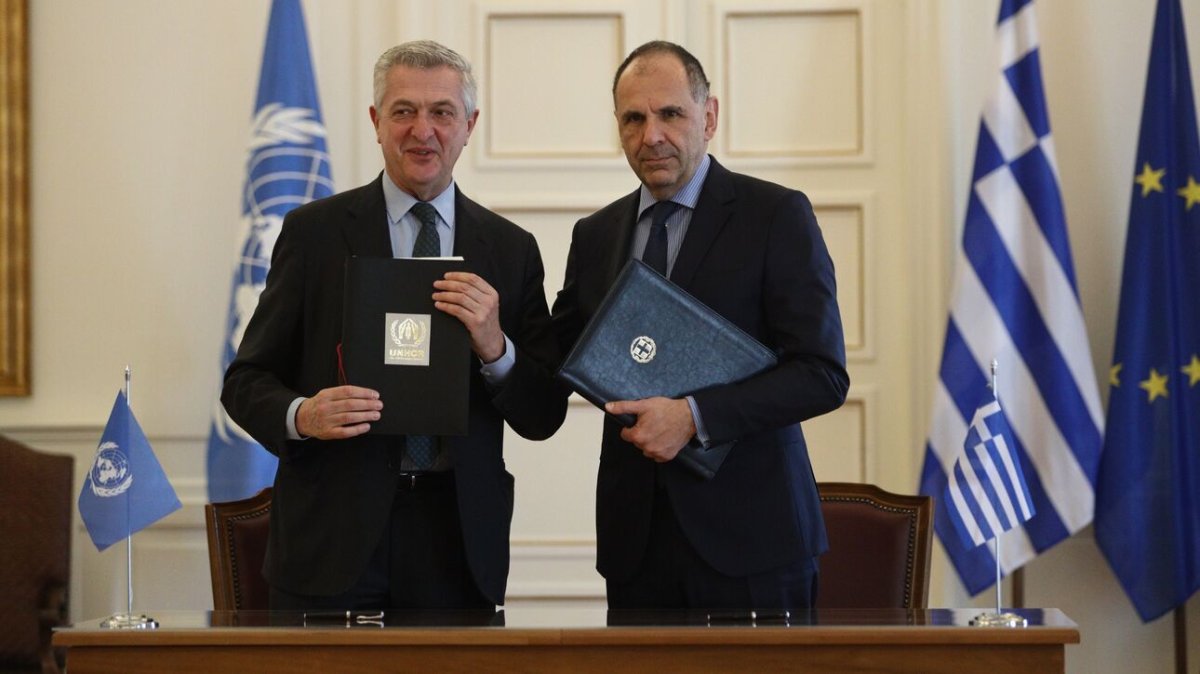 Συνάντηση Γεραπετρίτη με τον Ύπατο Αρμοστή του ΟΗΕ για τους πρόσφυγες