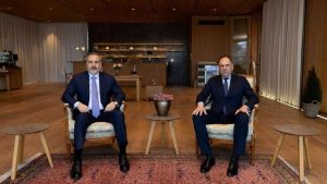 Τετ α τετ Γεραπετρίτη Φιντάν στη Διάσκεψη του Μονάχου