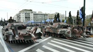 25η Μαρτίου 1821 Μεγαλειώδης η στρατιωτική παρέλαση στην Αθήνα