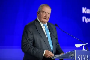 karamanlis 696x464