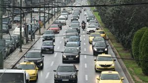 Απροσπέλαστοι οι δρόμοι Προβλήματα σε Κηφισό, Μεσογείων, Κηφισίας και κέντρο