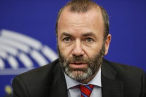 Βέμπερ: Η σημερινή συμφωνία της ΕΕ με την Αίγυπτο δείχνει για άλλη μια φορά ότι η ηγεσία του ΕΛΚ επιλύει τις σημαντικές προκλήσεις
