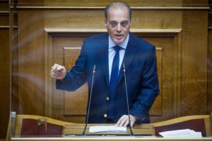 Βελόπουλος για πρόταση δυσπιστίας: ΝΔ, ΠΑΣΟΚ και ΣΥΡΙΖΑ πρωταγωνιστούν για άλλη μια φορά στο «θέατρο του παραλόγου»