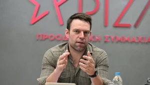Κασσελάκης Ετεροχρονισμένη η απόσυρση Ασημακοπούλου – Να σταματήσει να κρύβεται ο Μητσοτάκης