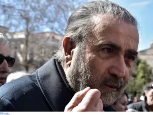 Λάκης Λαζόπουλος Δεν θα τον καλούσα στο podcast μου, δεν με ενδιαφέρει o Γιώργος Λιάγκας Η απάντηση του δημοσιογράφου