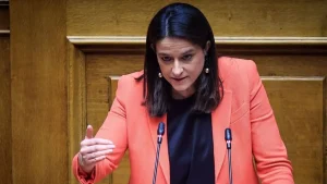 ΥΠ.ΕΣ Ζητά να κηρυχθεί παράνομη η απεργία της ΑΔΕΔΥ για την αξιολόγηση