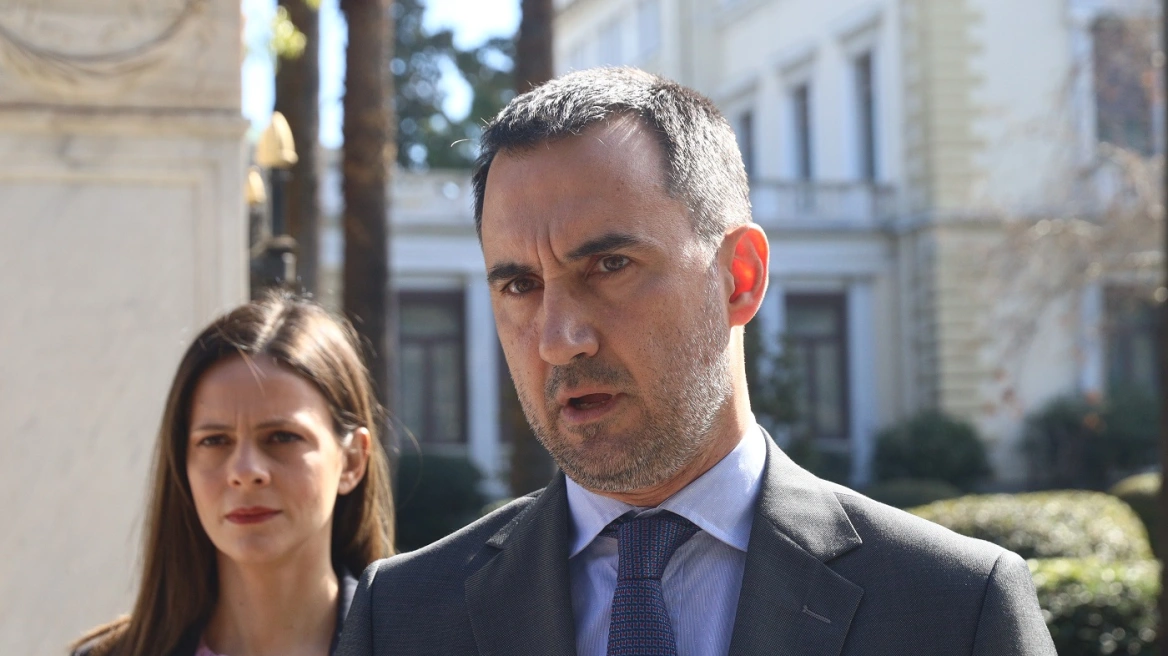Χαρίτσης Ζητά από τον Μητσοτάκη σύγκληση του Συμβουλίου Πολιτικών Αρχηγών για θέματα άμυνας