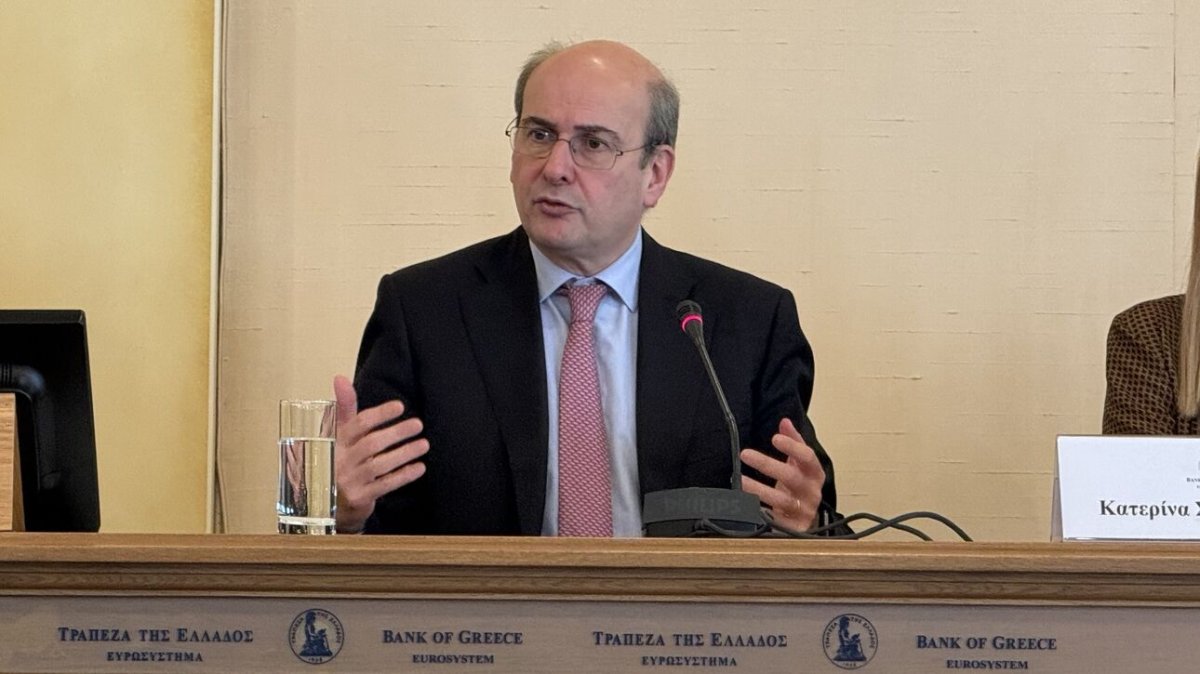 Χατζηδάκης Αλλάζει η συζήτηση για τον κρατικό προϋπολογισμό με 5 σημεία αναφοράς