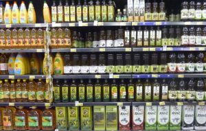 Αναγωνστόπουλος Στις 24 4 το καλάθι του Πάσχα – Υπό σχεδιασμό το καλάθι του νονού – Τι συμβαίνει με το λάδι