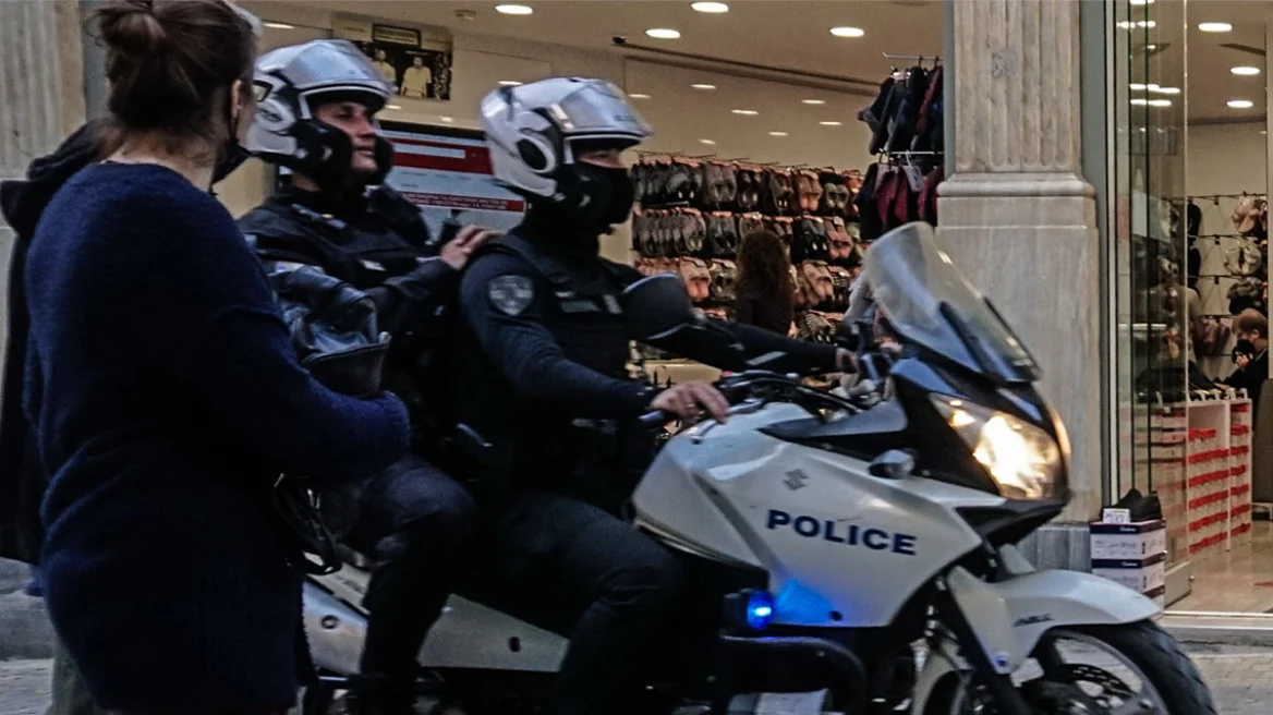 Γλυφάδα Ελεύθεροι και οι 25 ανήλικοι που προσήχθησαν χθες Είχαν ραντεβού για συμπλοκή