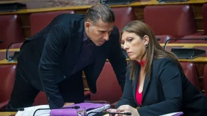 Καραναστάσης Οι απαντήσεις μέσω Instagram στις φήμες για τη σχέση του με την Ζωή Κωνσταντοπούλου