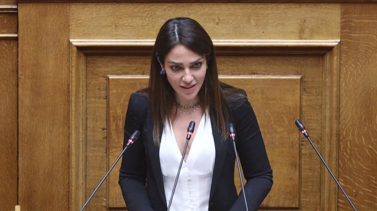Μιχαηλίδου Ασφαλιστική ικανότητα για όσους έχουν οφειλές μέχρι 100 ευρώ