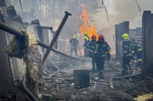 Ουκρανία: Έξι νεκροί και 10 τραυματίες από ρωσικό πλήγμα στο Χάρκοβο