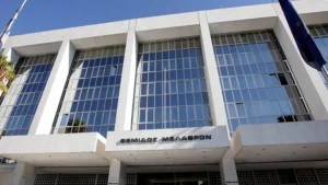 Ποινική δίωξη στους 11 βουλευτές των Σπαρτιατών Δίωξη και στον Ηλία Κασιδιάρη