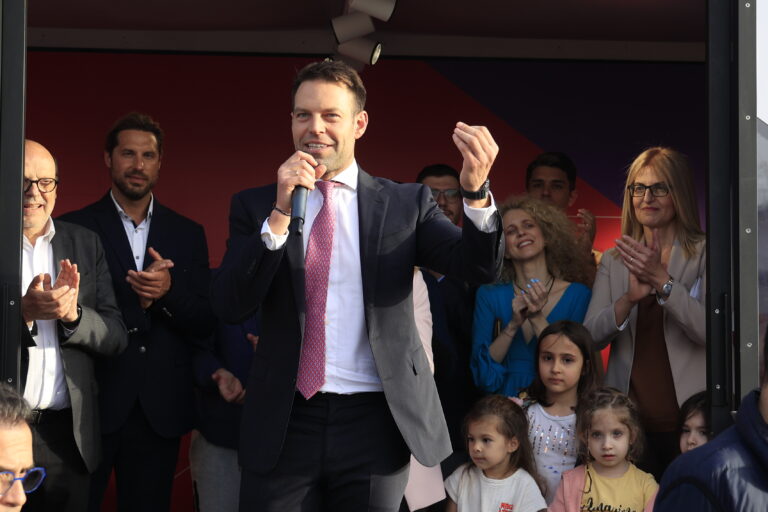protasi nomou- syriza