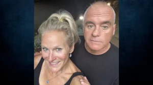 debbie albert eksafanisi xr