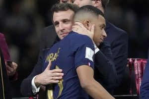 macron mbappe