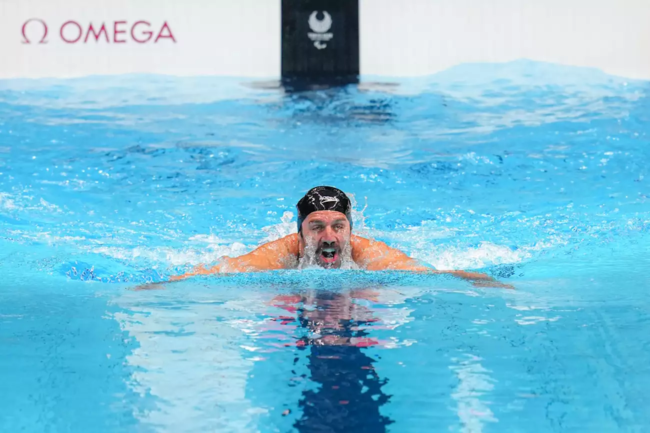 PARAOLYMPIAKOI ELLADA KOLIMVISI