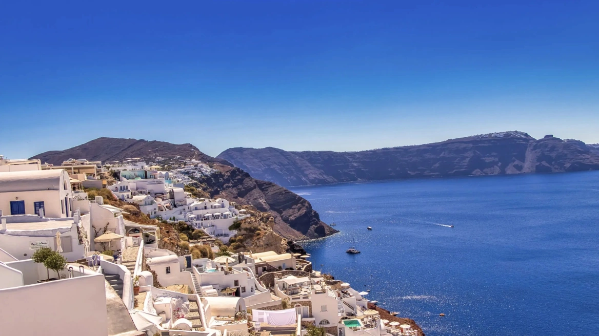 SANTORINI DOMISI PAGOS