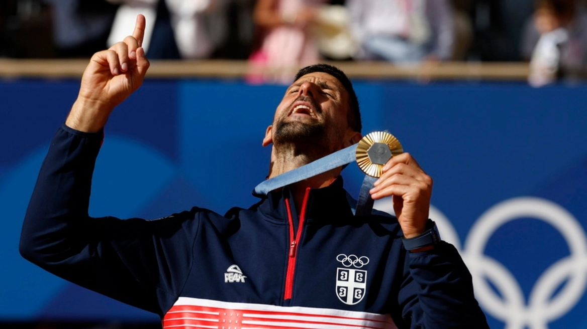 djokovic golden medal art