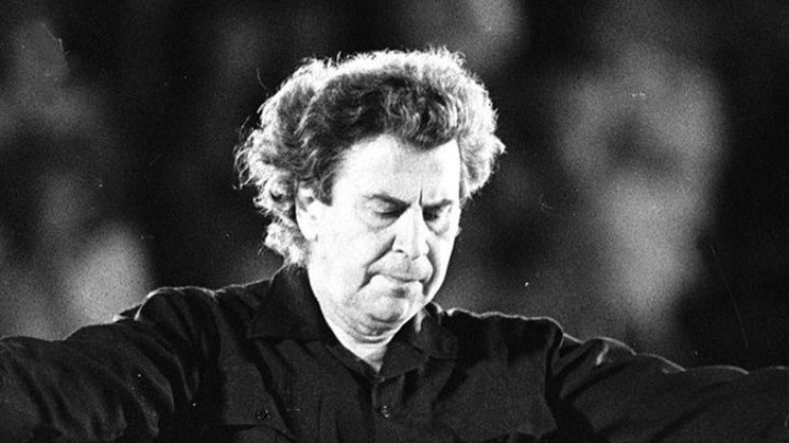 mikis theodorakis kriti