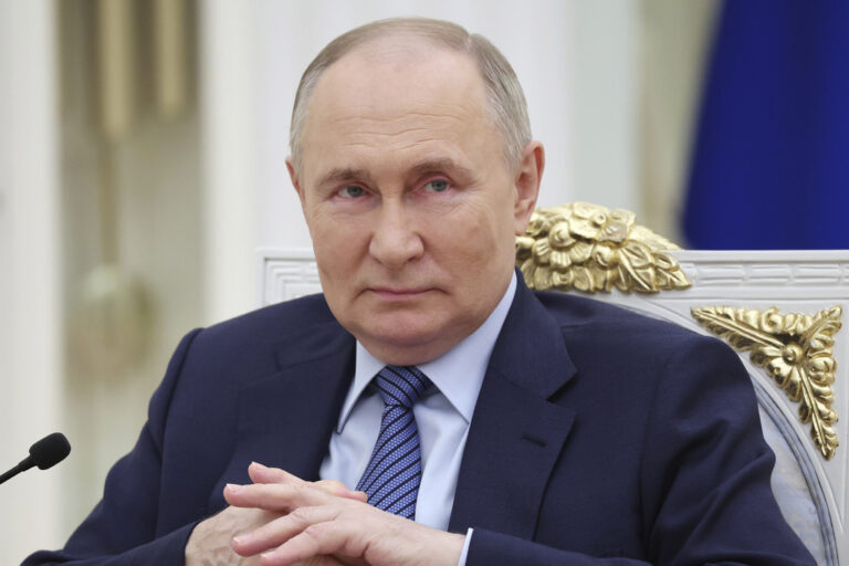 PUTIN- DISI- OYKRANIA