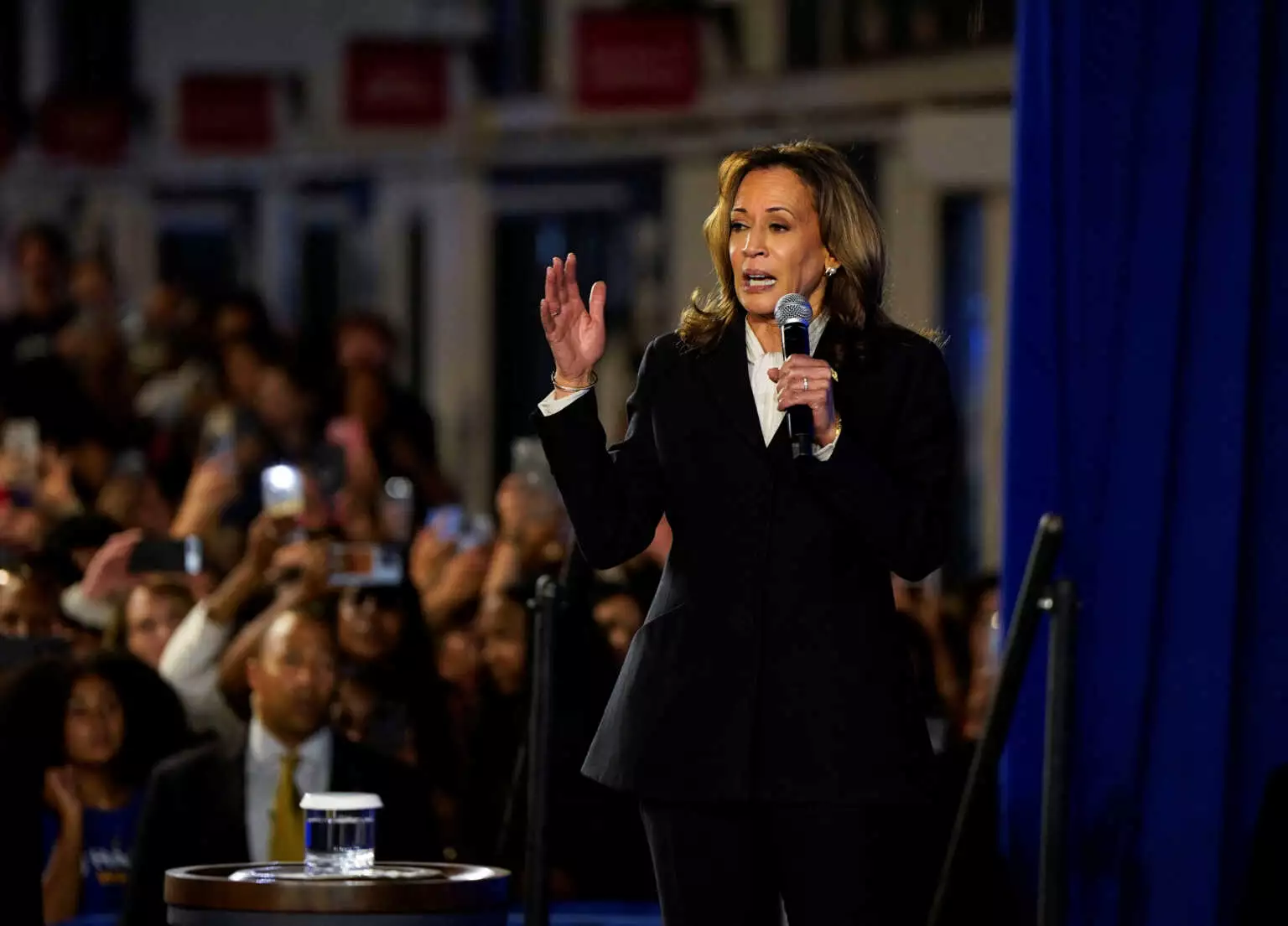 kamalaharris reut 5 1536x1105