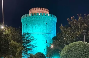lefkos pyrgos prasinos