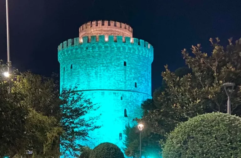 lefkos pyrgos prasinos