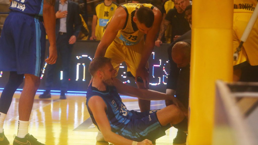 CHARALAMBOPOYLOS XANEI TI SEZON