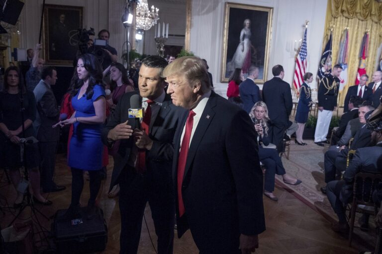 CNN- YPOYRGEIO AMYNAS- USA