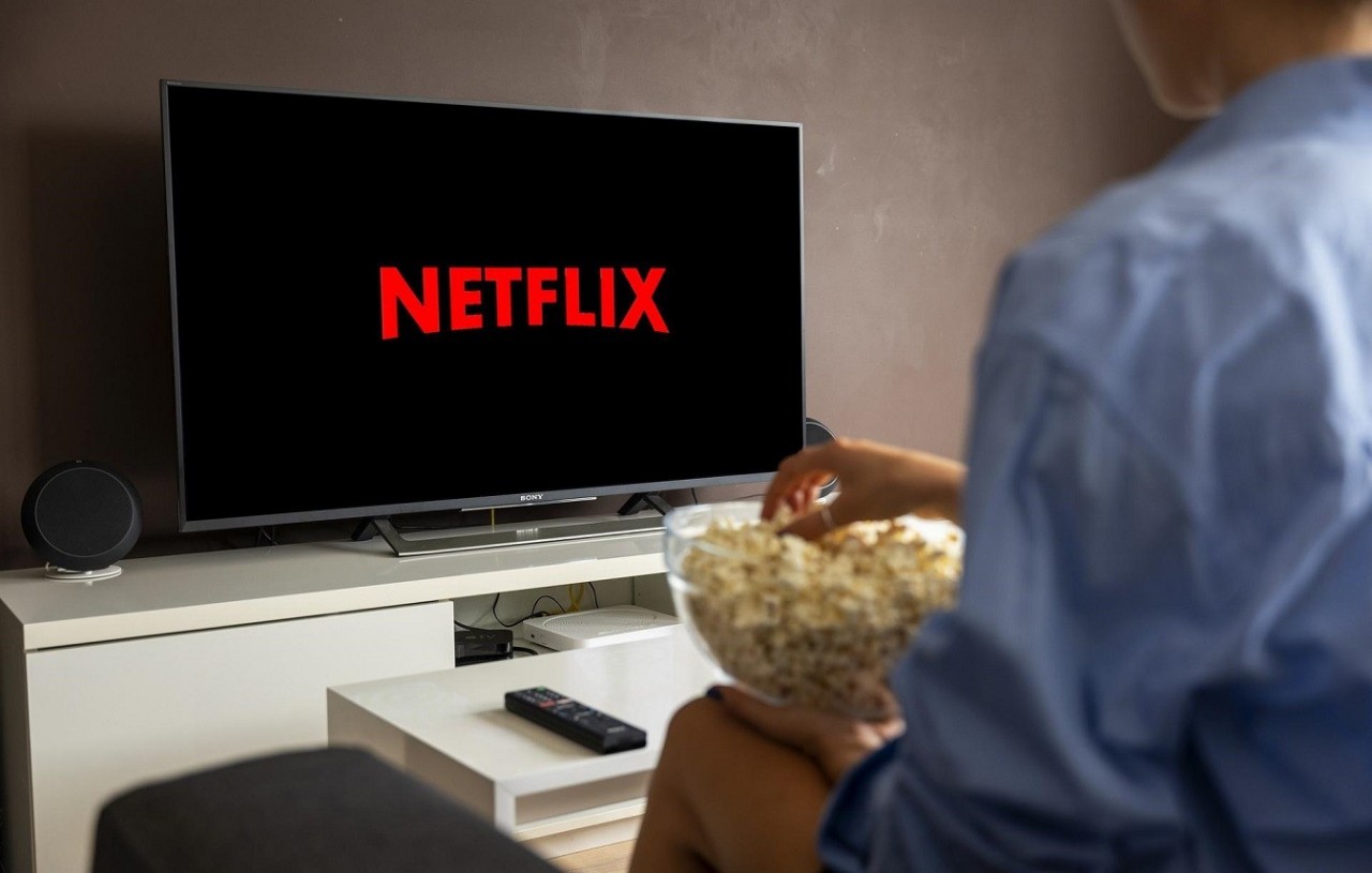 NETFLIX ELLADA AFXISI TIMON